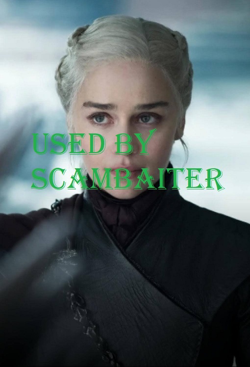 Daenerys-targaryen-season-7-coat-with-cape-and-chain.jpg